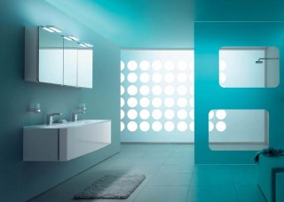 Спокойствие дизайна голубой ванной